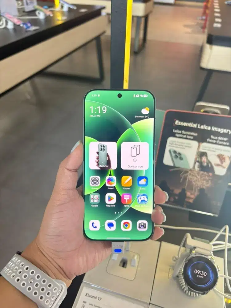 XIAOMI 17 12/256 dan 12/512 GB