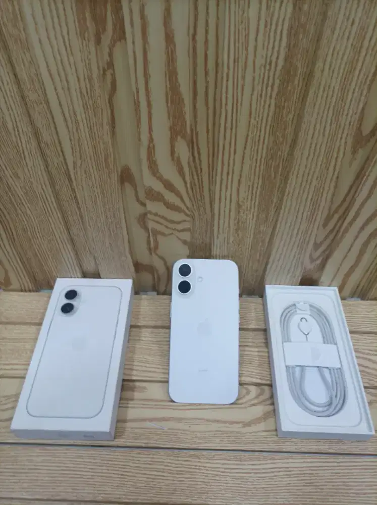 iPhone 16 256. Ibox