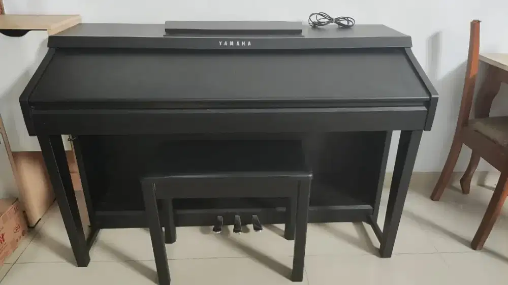 Yamaha Clavinova CVP-701 (B)