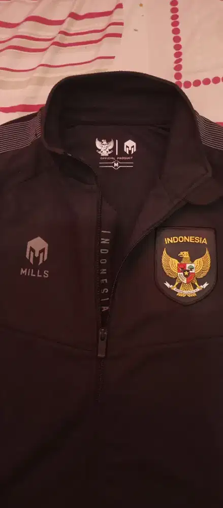 Dijual jaket anthem Mills timnas Indonesia 2022/2023