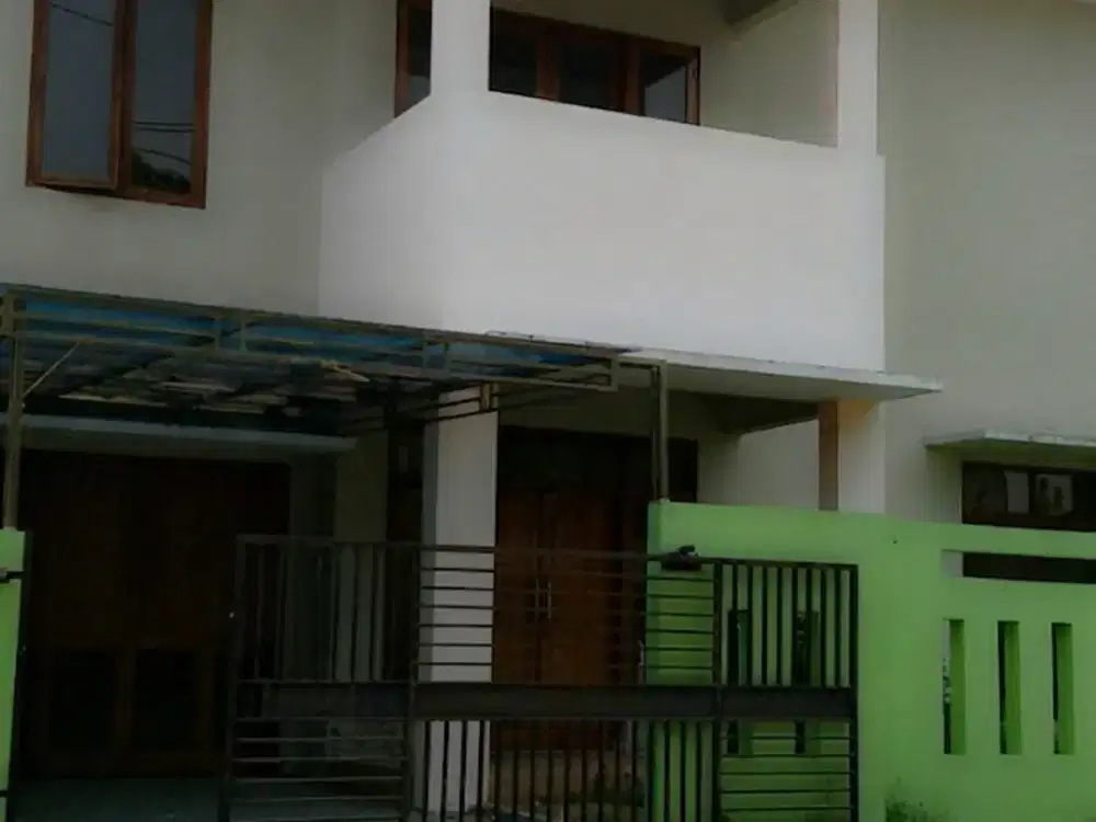 DISEWAKAN RUMAH 2 LANTAI 5KT/6KM LISTRIK 4400 VA GARASI  & CARPORT LUAS NGAGLIK SLEMAN