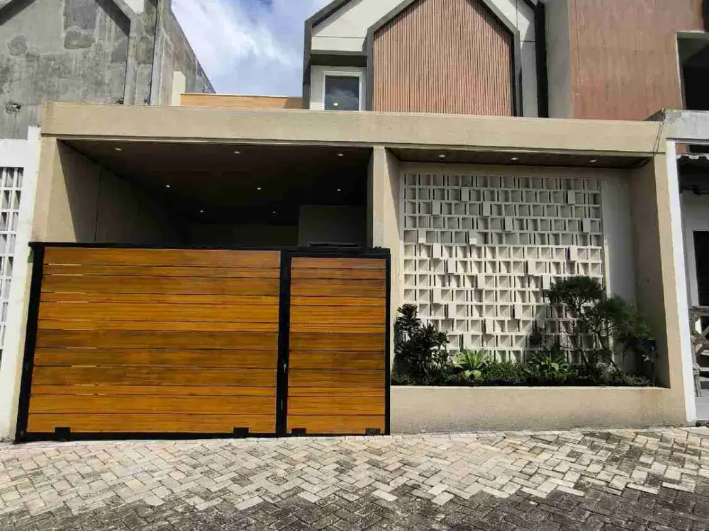 RUMAH MEWAH SIAP HUNI FULL FURNISH KOTA MALANG
