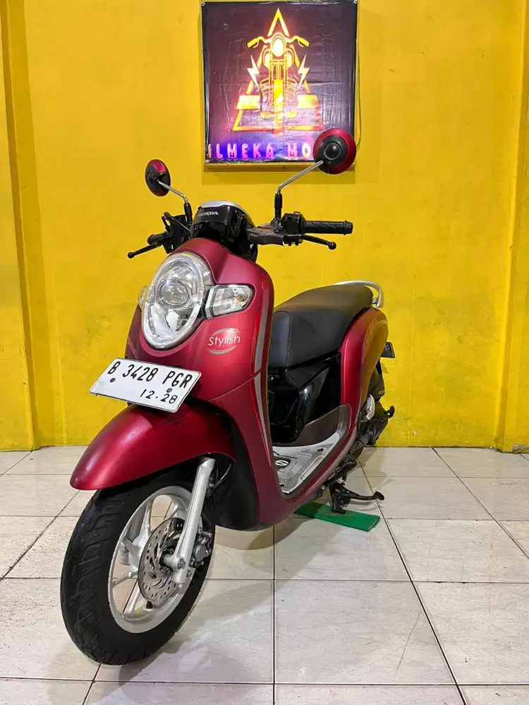 HONDA SCOOPY ESP TAHUN 2018 CASH & CREDIT