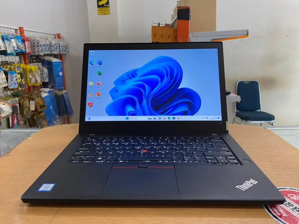 Lenovo ThinkPad T480 Core i5Gen8 Ram 8GB SSD 256GB FHD Backlight Mulus