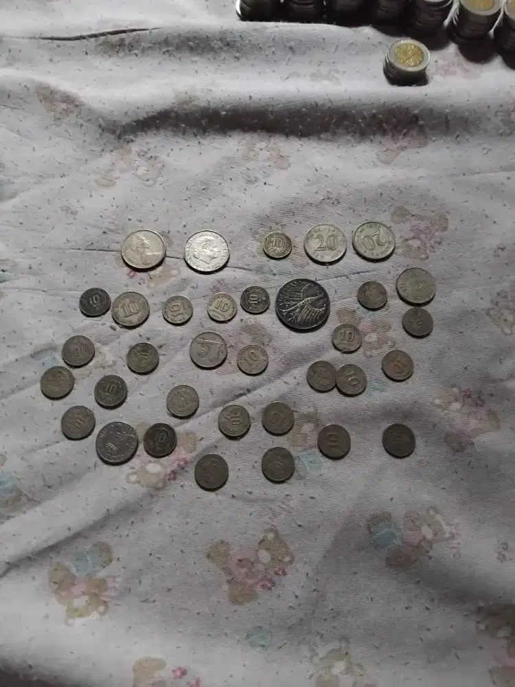 Uang Coin koleksi antik