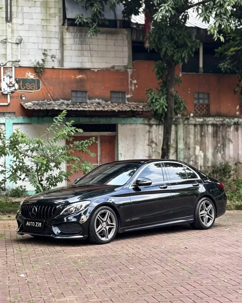 CashCreditSama Mercedes Benz C300 2018