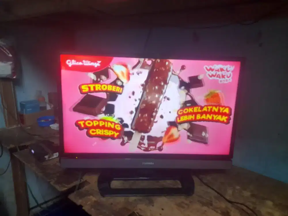 Tv LED Thosiba 29in analog normal