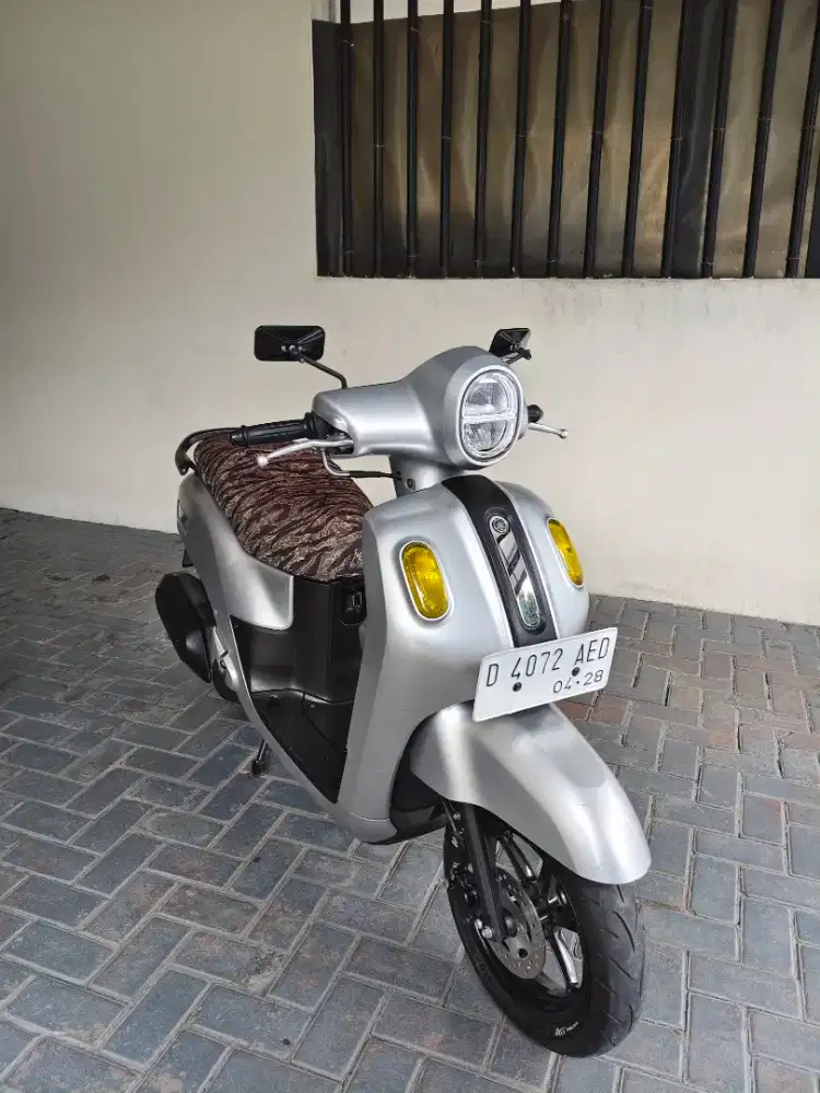 Yamaha Fazzio Lux Silver 2023