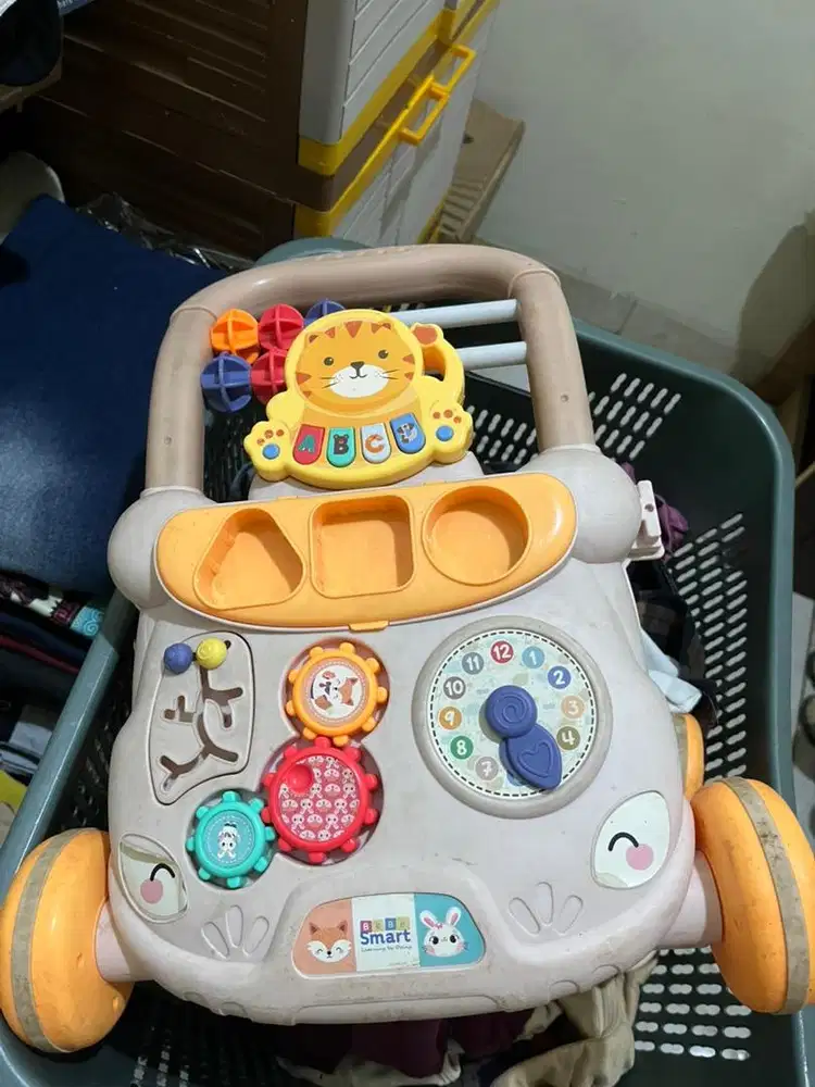 Smart baby walker