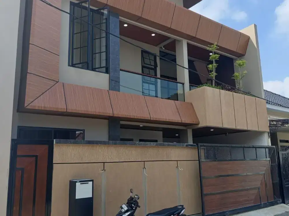 dijual rumah 2lantai lokasi di solobaru dekat dari pusat pendidikan dan belanja