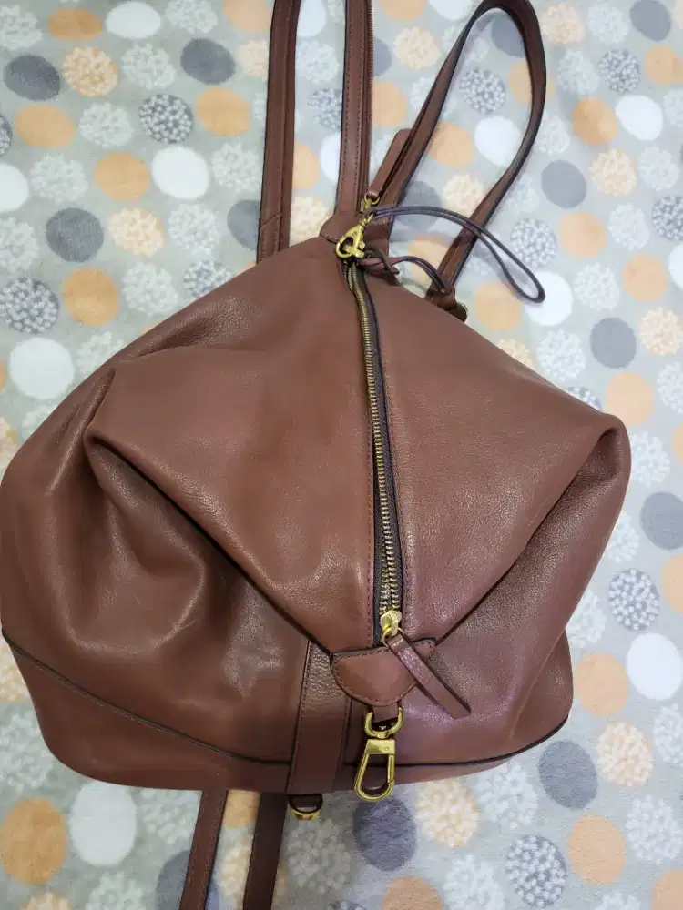 Tas ransel fossil