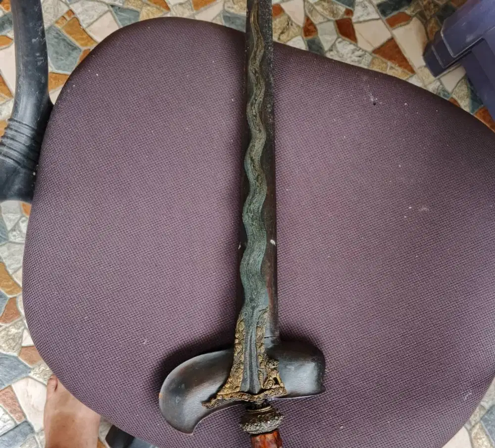 KERIS SINGO BARONG LUK 13