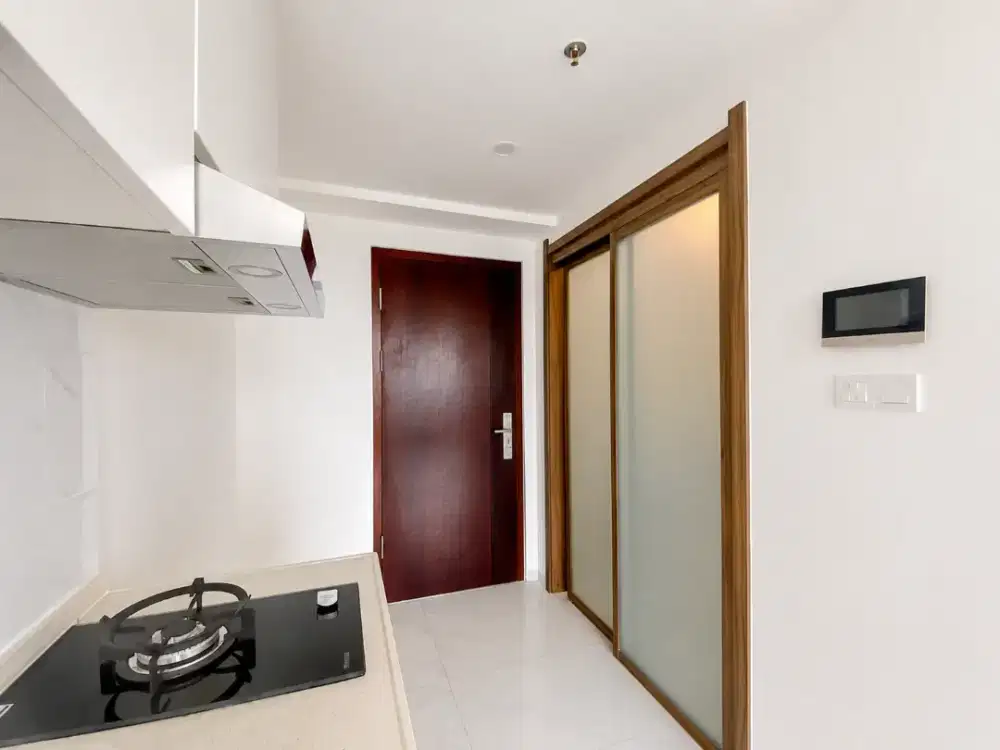 Studio Sky House Alam Sutera Samping IKEA