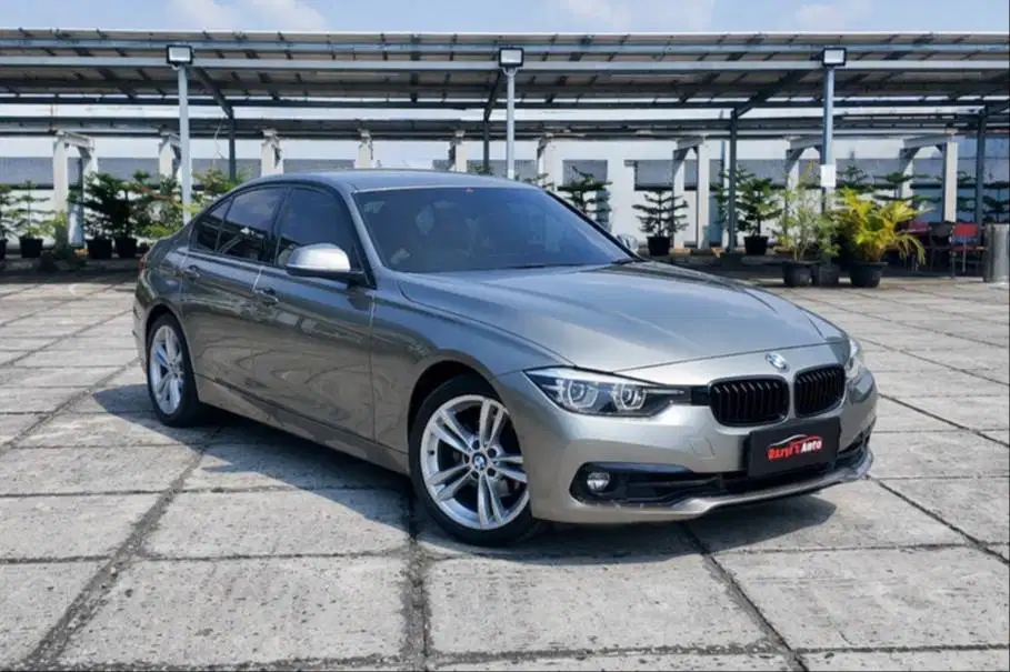 BMW 320i F30 LCI 2020 Facelift Sport Shadow