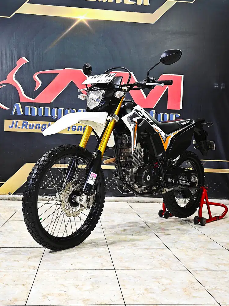 Crf L 150cc putih Hitam odo16rb trabas gass.Anugerah motor rungkut