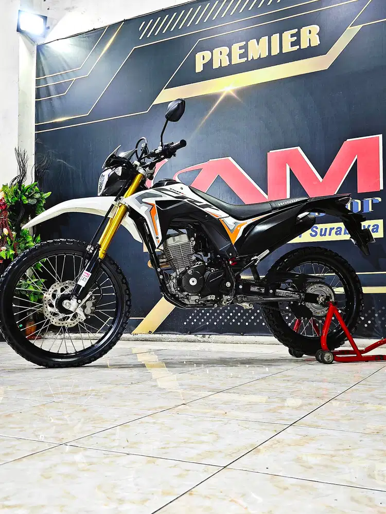 Crf L 150cc putih Hitam odo16rb trabas gass.Anugerah motor rungkut