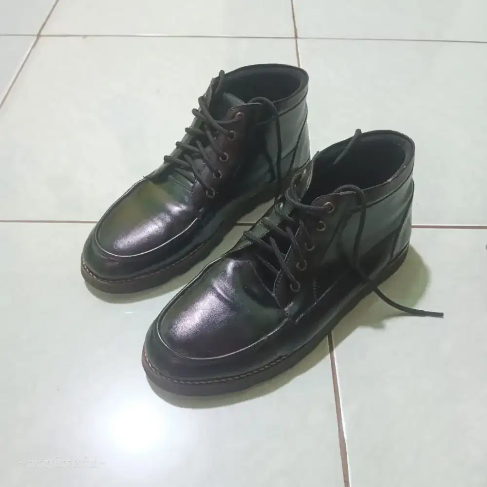 Sepatu Kulit Hitam