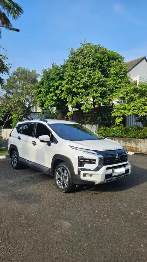 LOW KM Xpander Cross 1.5 Plus