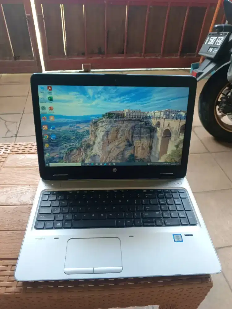 Laptop HP PROBOOK 15 INCH