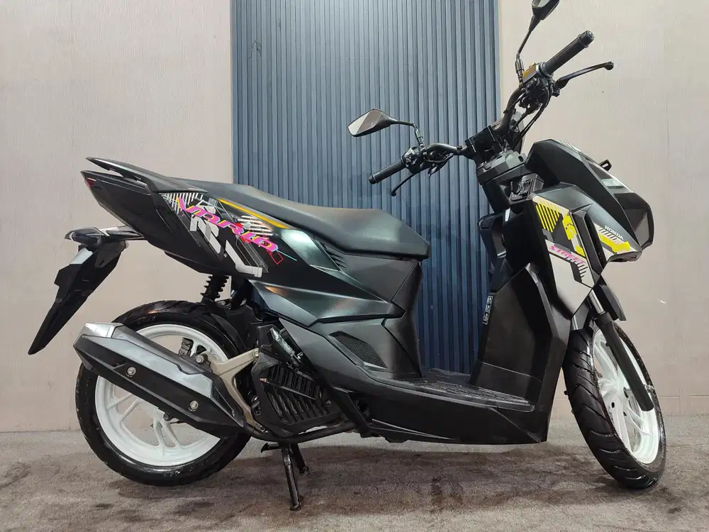 Vario STREET 125 hitam 2025 istimewa mulus terawat siap pakai...