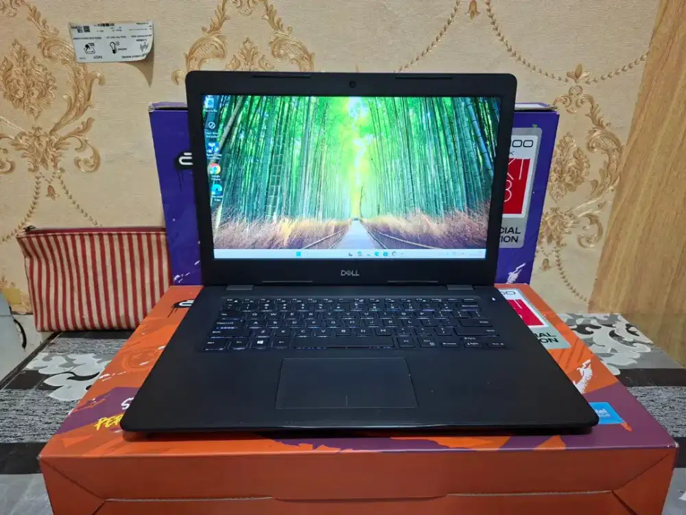 Laptop Dell Latitude 3490 Core i5-8350U - 8GB -SSD 256GB -MULUS
