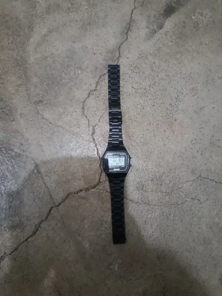 Jual jam karna salah warna