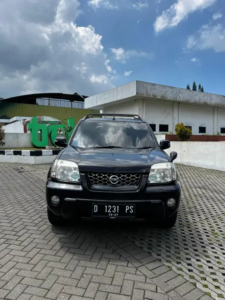NISSAN X Trail 2.5 ST AT