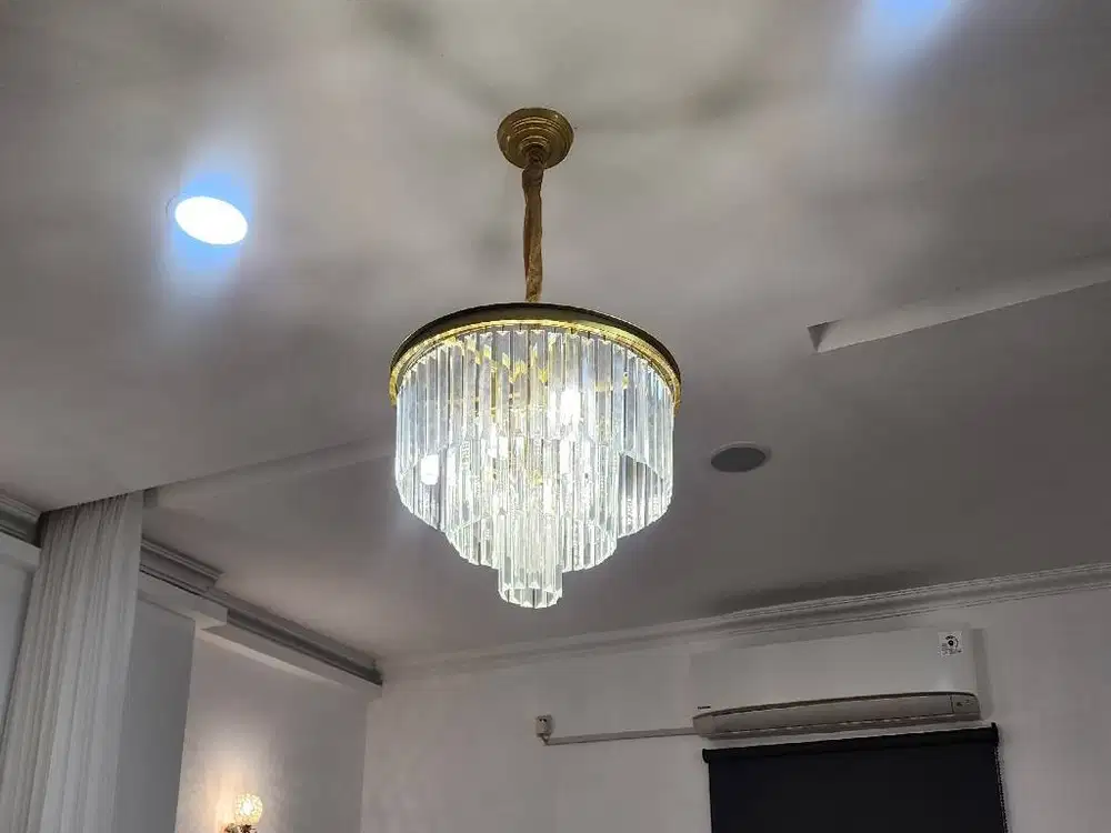 LAMPU GANTUNG CRYSTAL ELEGAN