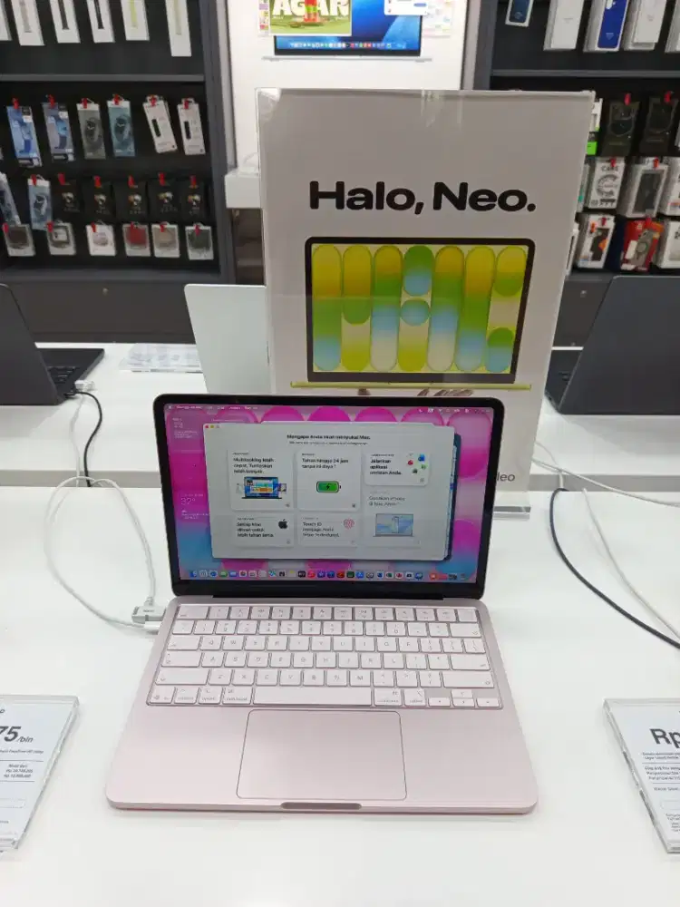 MacBook Neo 256