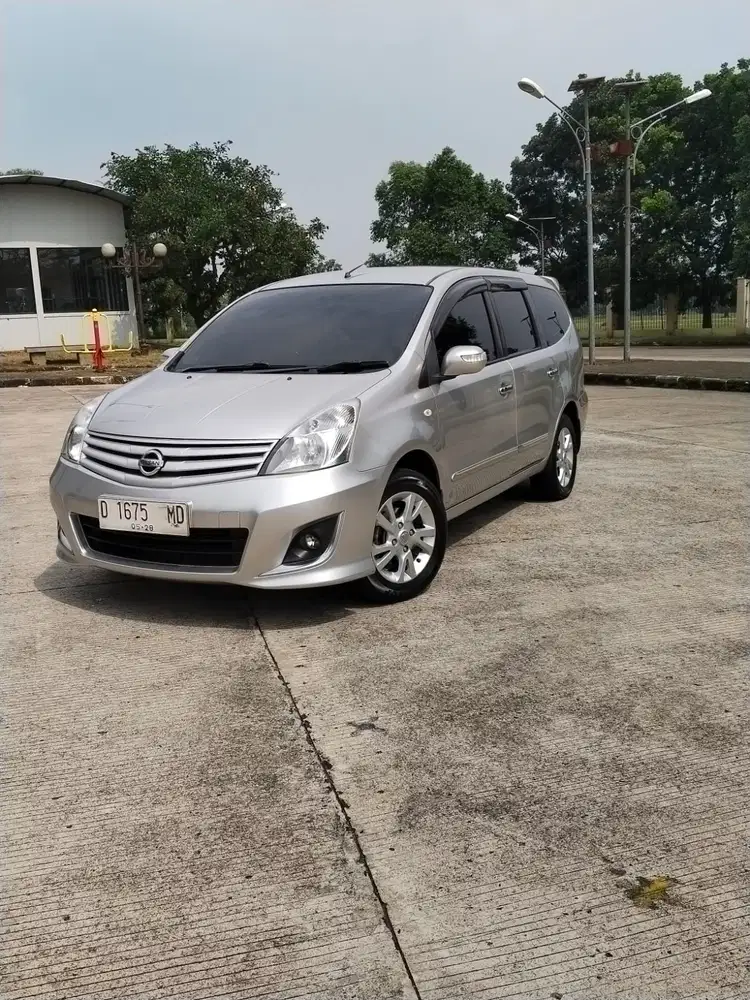 Grand livina xv ultimate tahun 2013/tt boleh gan cash lebih bagus