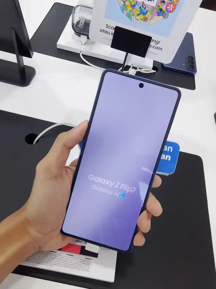 New Galaxy Flip7