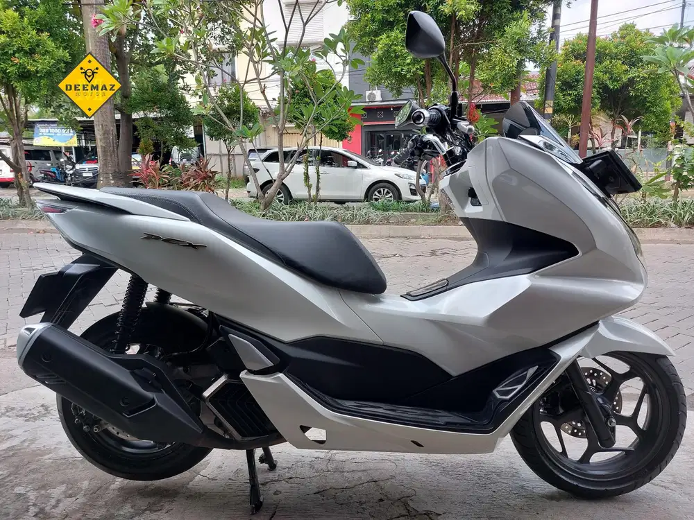 (DP 300 Rb)‼️ Honda PCX 160 ABS Putih Mulus 2022 Cash / Kredit