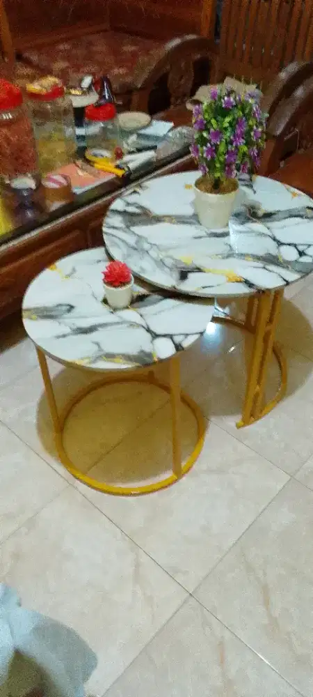 Meja Bulat Minimalis Modern