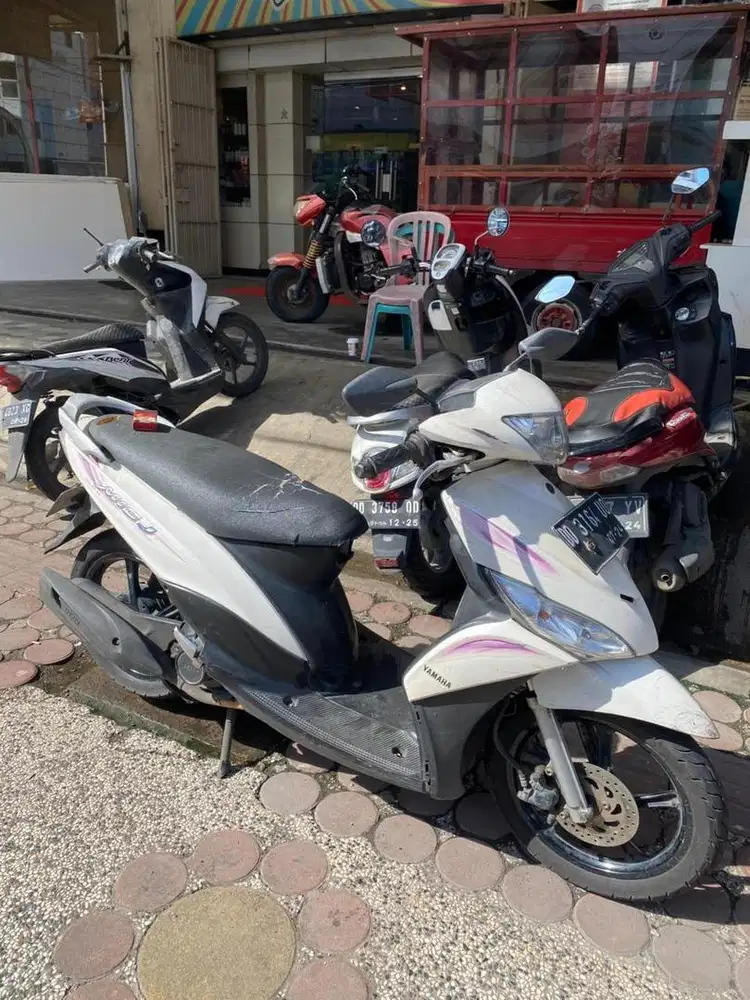 Motor yamaha mio j