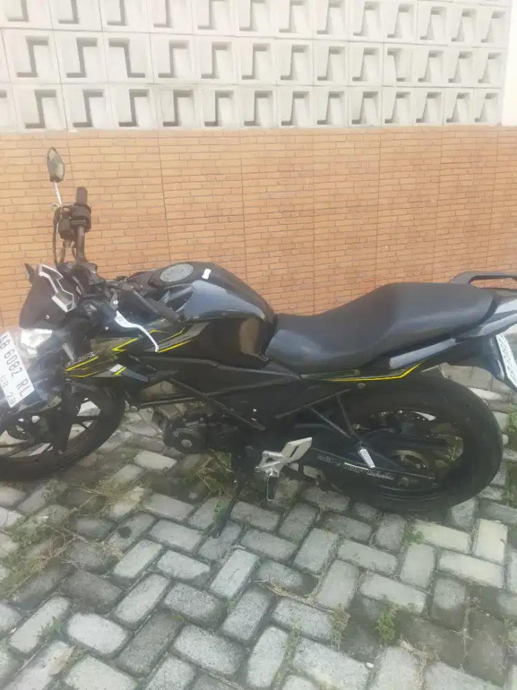 Dijual cb150r ori