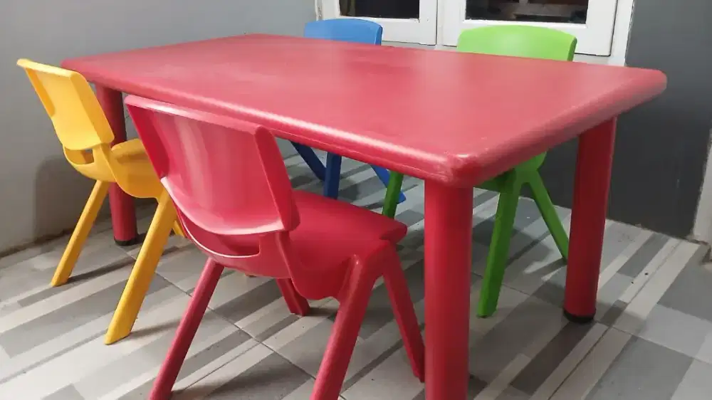 Set Kursi Meja Anak