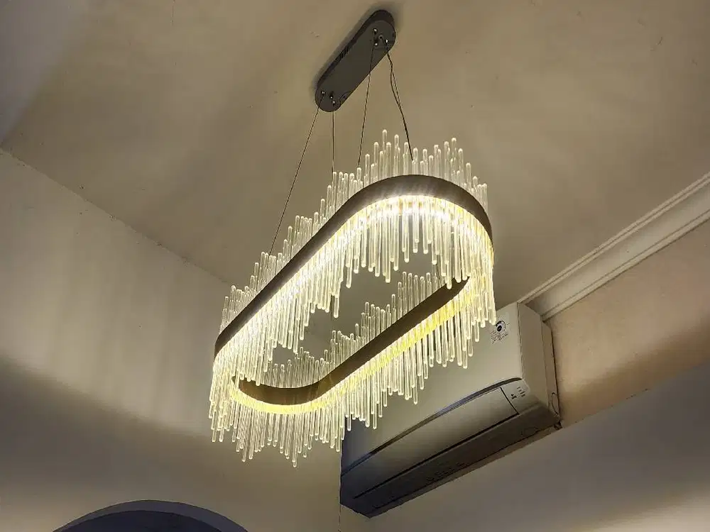 LAMPU GANTUNG CRYSTAL MODERN