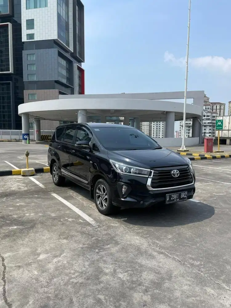 INNOVA V LUXURY BENSIN 2021 AT KM 50RB