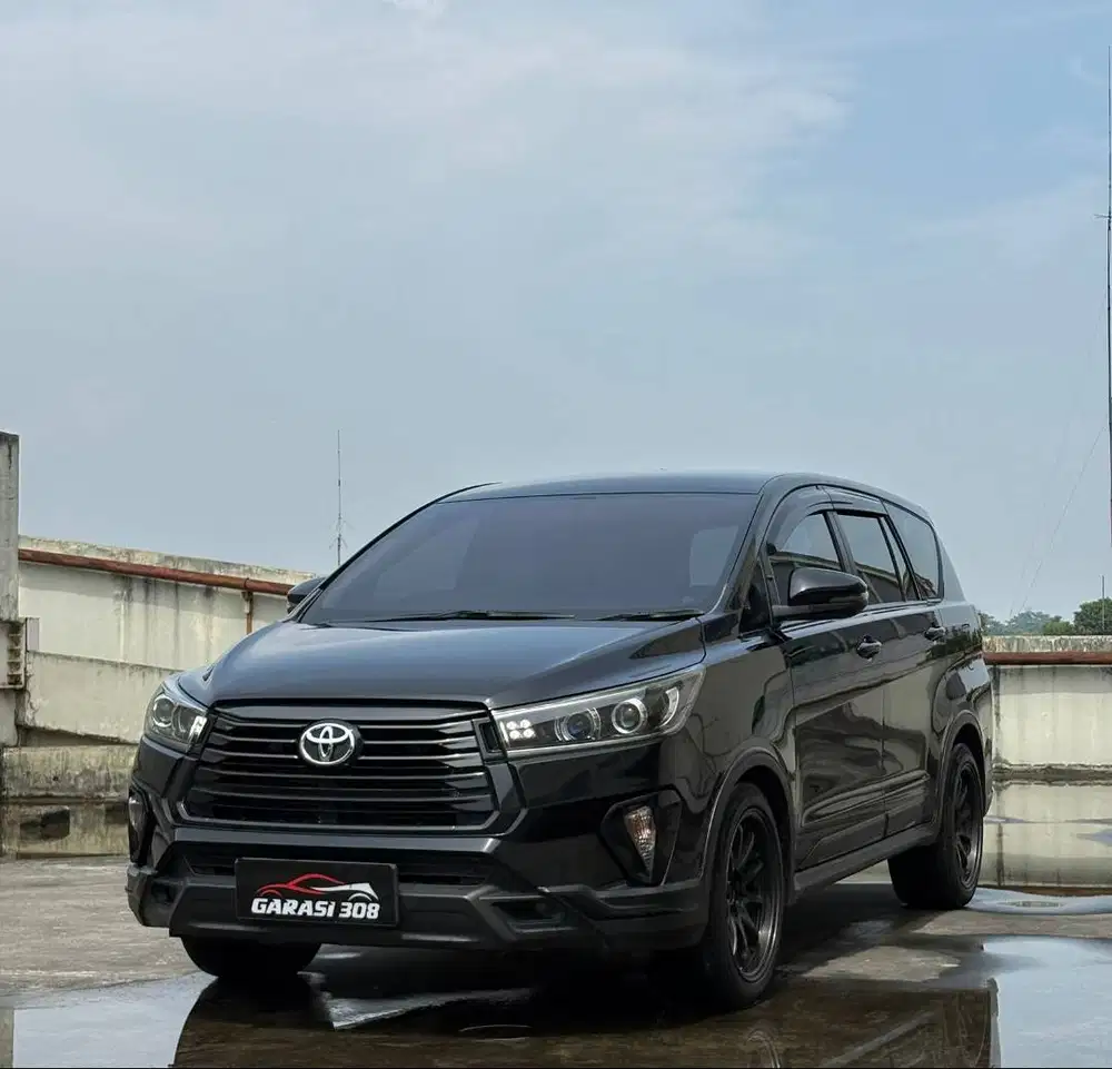 Toyota Kijang Innova Venturer Diesel Solar 2.4 AT 2021 KM 80 rb record