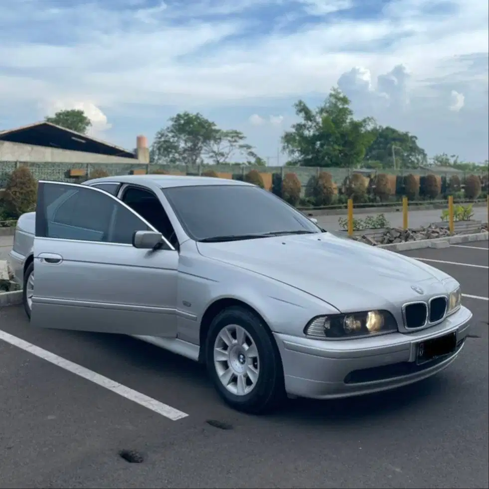 Dijual bmw series 520i 2001 e39 terawat, siap pakai