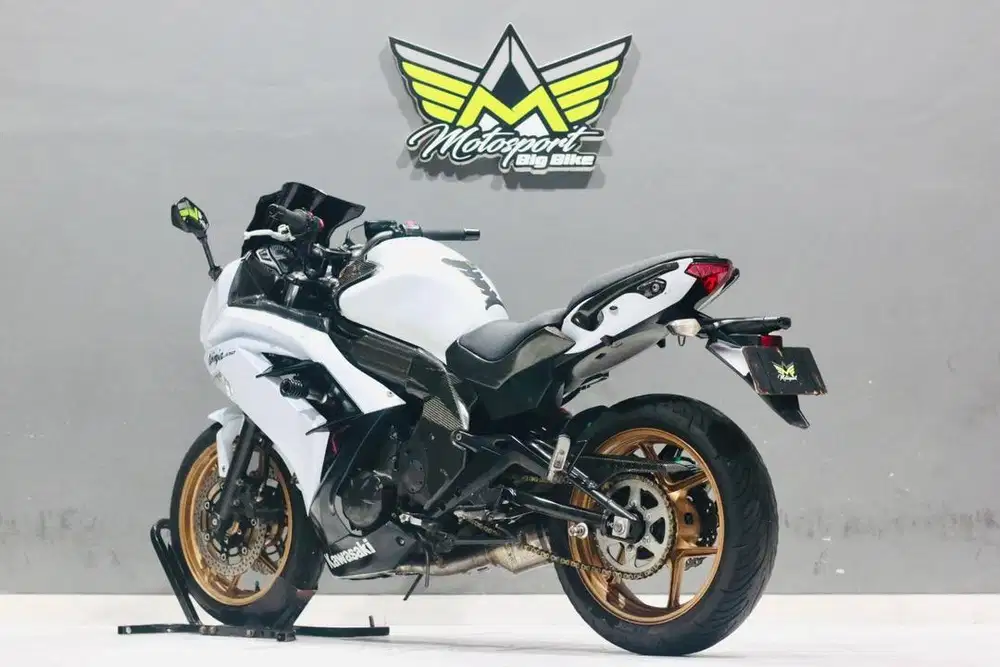 Kawasaki er6f 650 mulus mesin sehat unit siap turing jauh