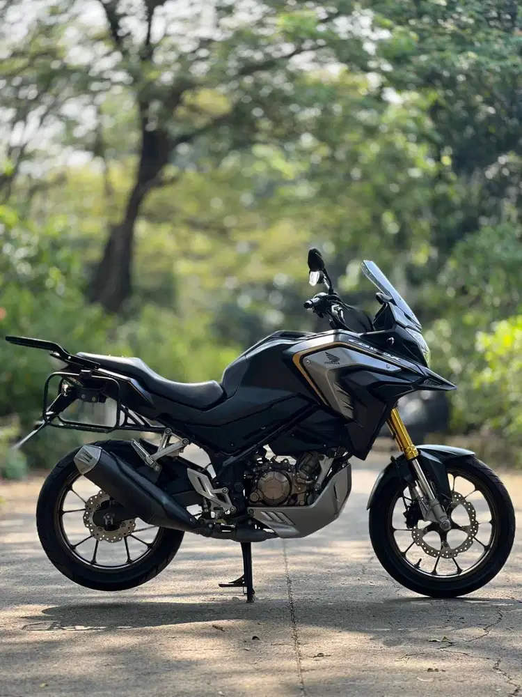HONDA CB 150X 2022 HITAM KM LOW PAJAK HIDUP SIAP GAS HARIAN