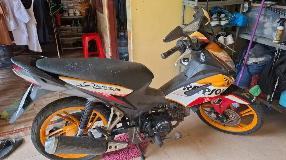 Honda Blade Repsol 110cc 2011