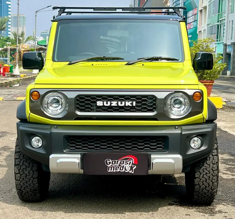 Suzuki Jimny 4x4 Two Tone 2024 Antik Low KM Murah Bekas Modif Genap