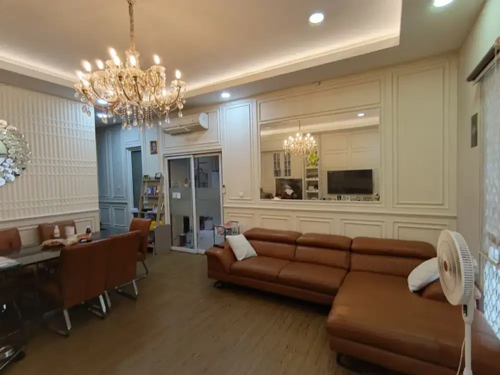 Dijual  Rumah SEDAYU CITY KELAPA GADING. Jkt utara . CLUSTER EROPA TYPE LONDON :