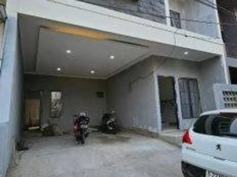 Di Jual Rumah Baru Modern 3 Lantai di Komplek Graha Permai,Tangerang Selatan