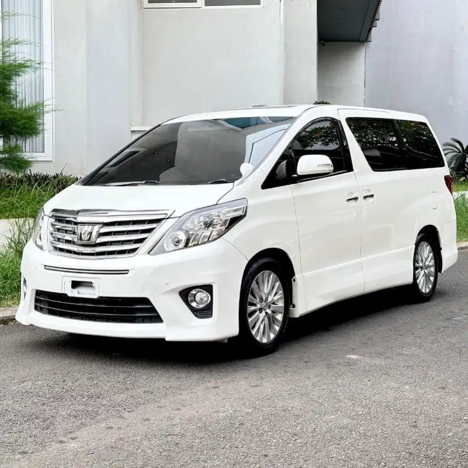 (CASH) Toyota Alphard S Facelift Golden Eye 2014