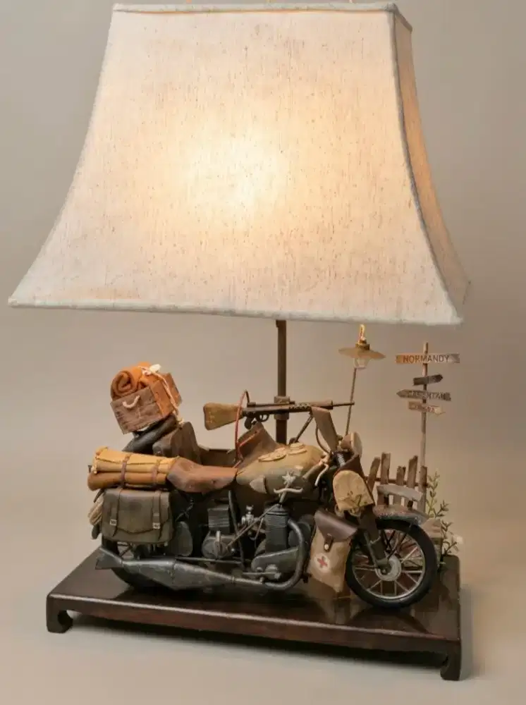 Dekorasi lampu meja tintoys diecast sepeda harley logam vintage antik