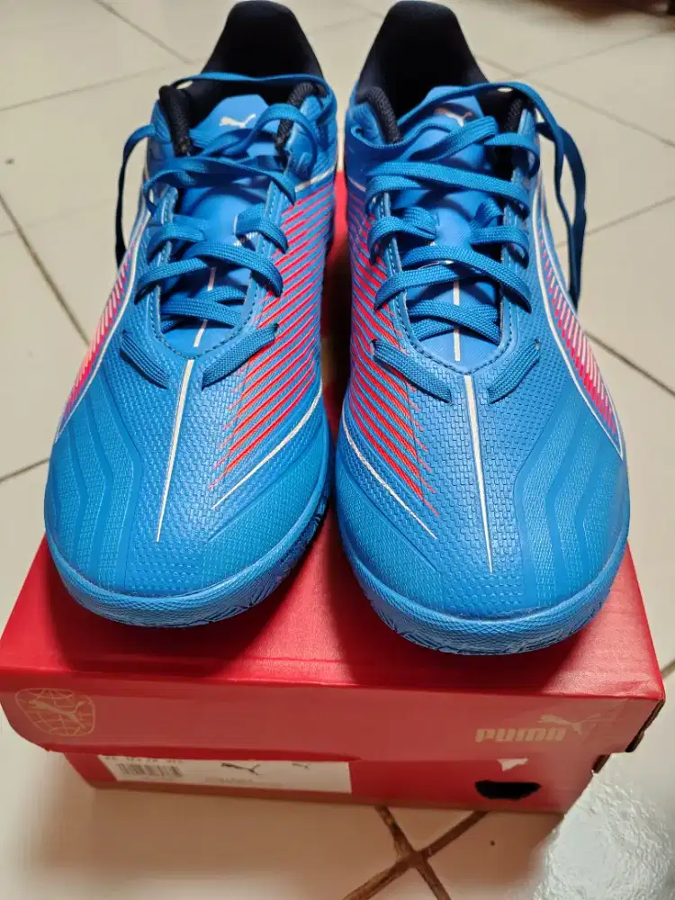 Sepatu futsal PUMA ORIGINAL LIKE NEW