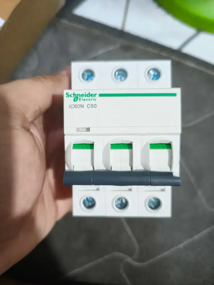 Mcb 3 phase ic60n 50a Schneider